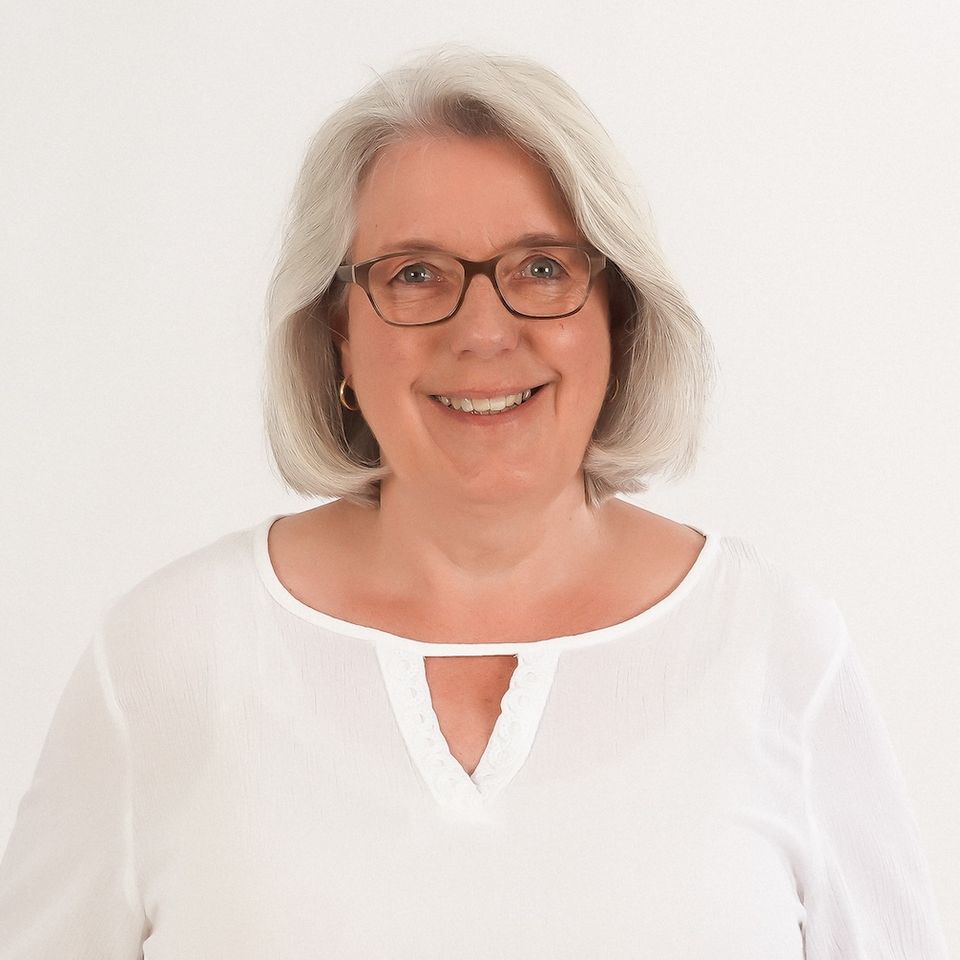 Portraitfoto von Karin Lottenburger